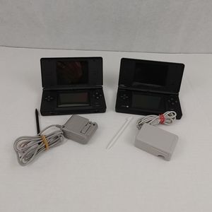 Nintendo DS Lite & DS consoles w chargers